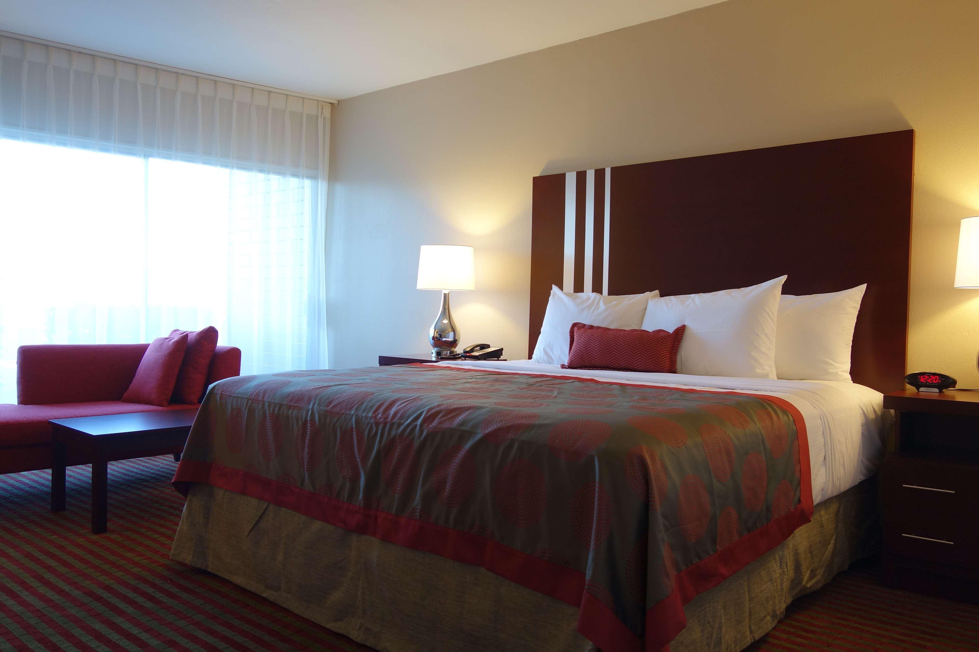 Ramada By Wyndham Sacramento Hotel North Highlands Exterior photo