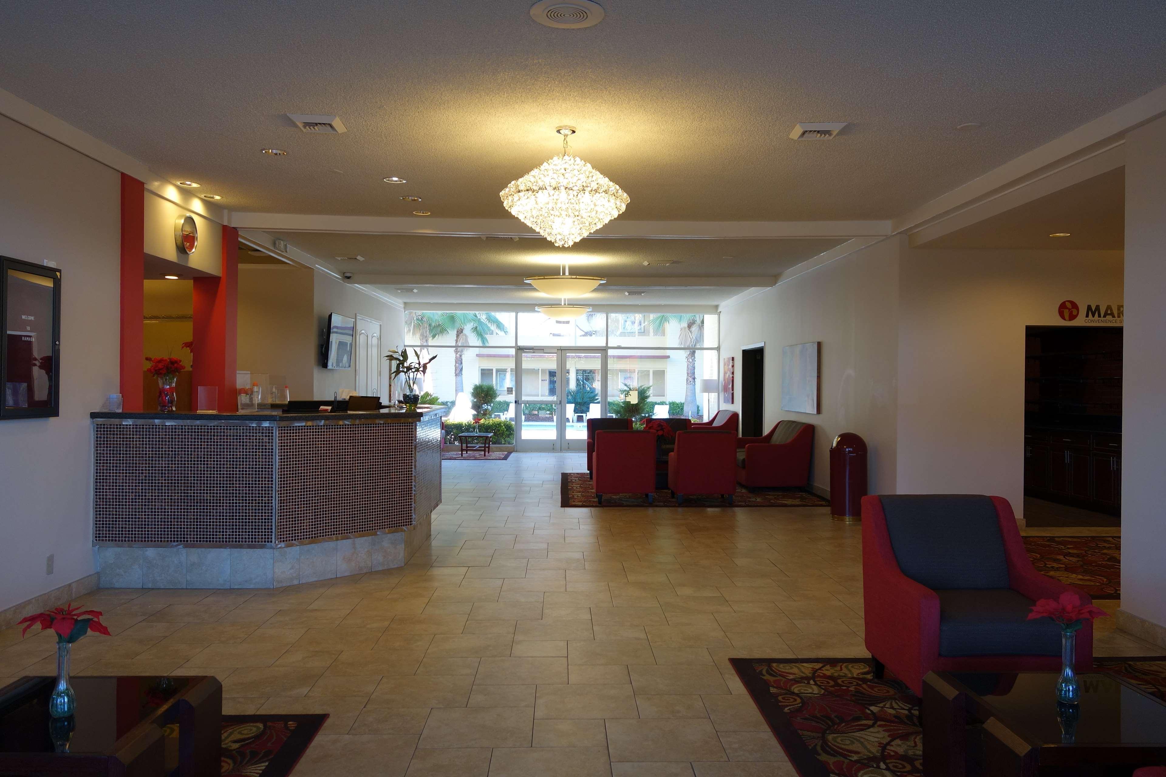 Ramada By Wyndham Sacramento Hotel North Highlands Exterior photo